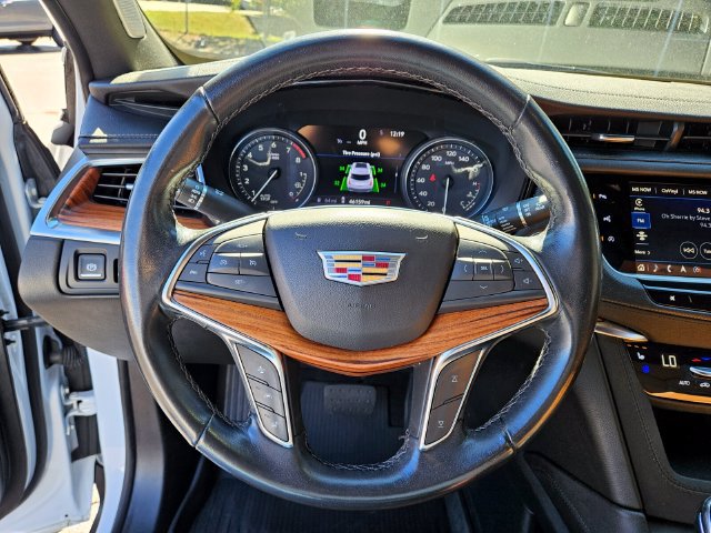Used 2024 Cadillac XT5 Premium Luxury w/ Technology Package FWD image 25