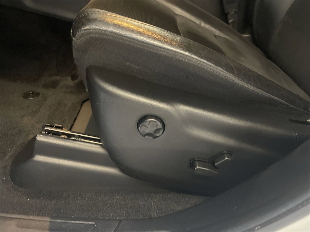 Used 2022 Jeep Grand Cherokee Laredo X image 18