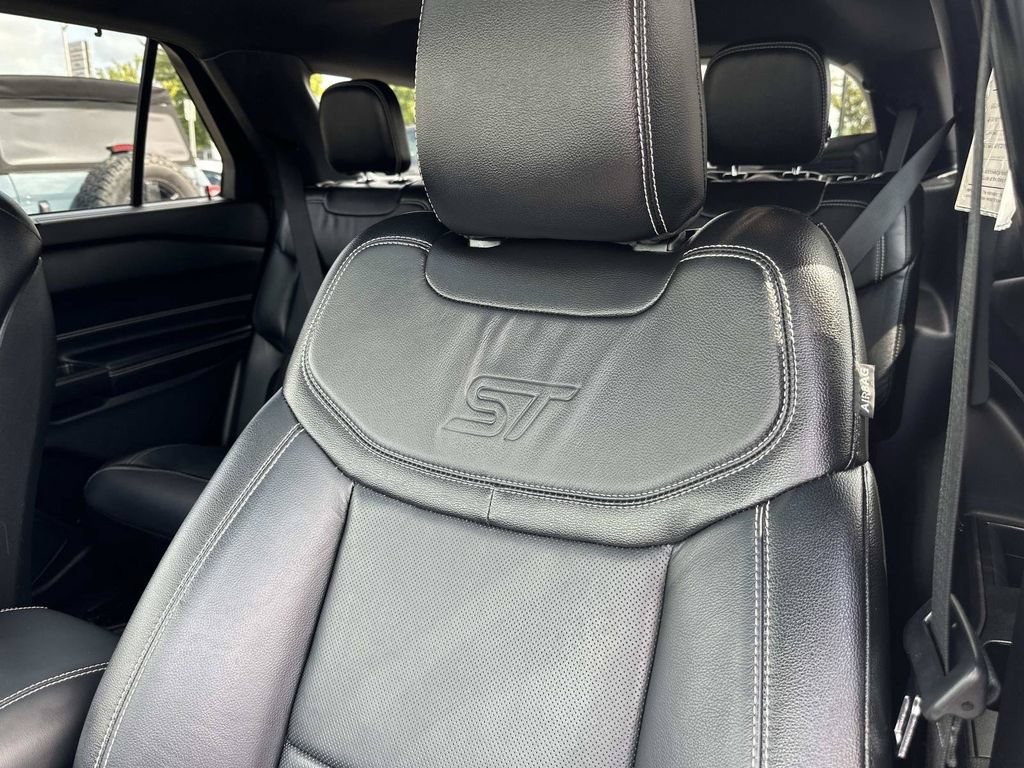 Used 2020 Ford Explorer ST w/ ST Street Pack AWD/4WD image 28