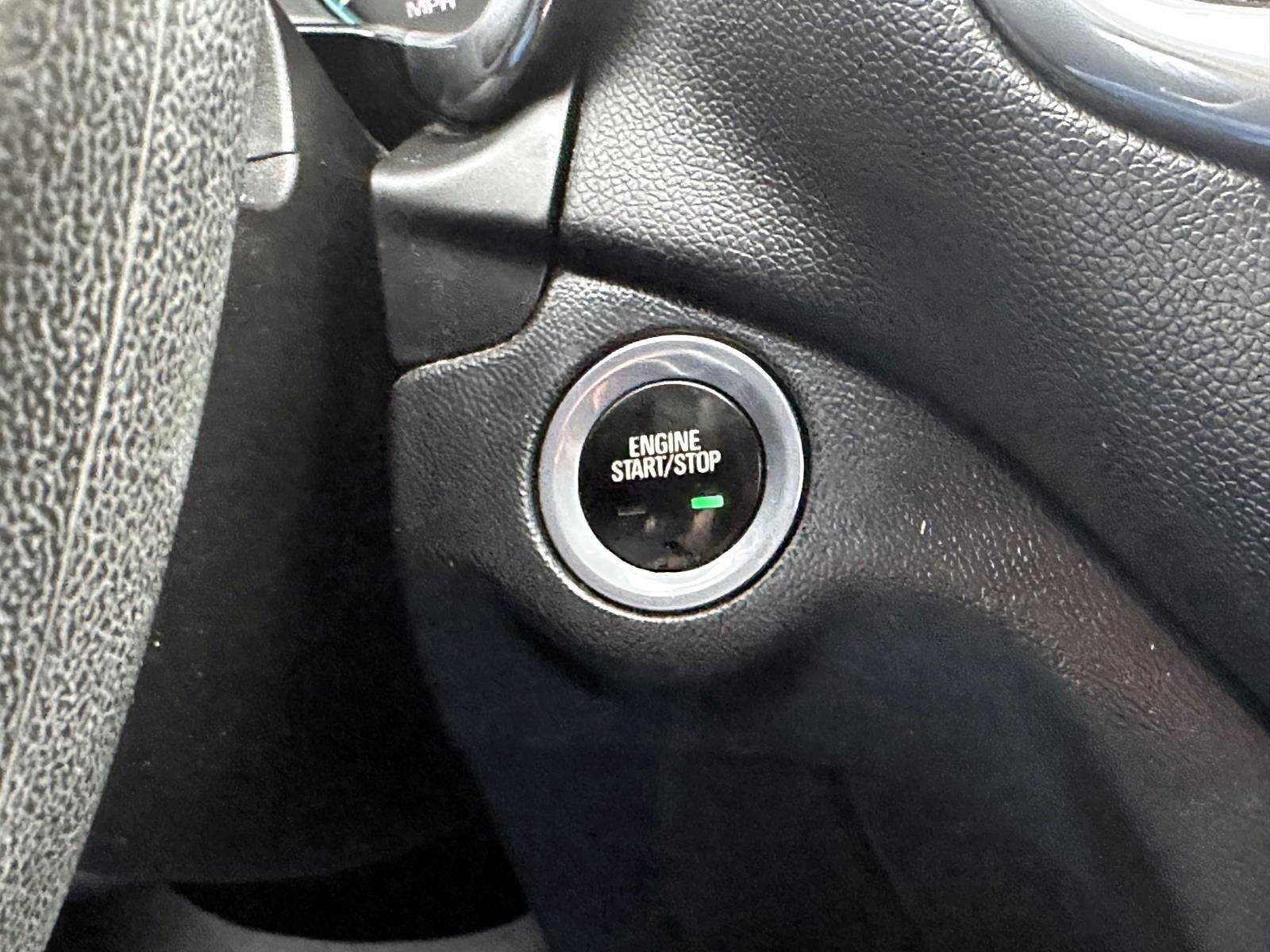 Used 2018 Chevrolet Equinox LT image 27