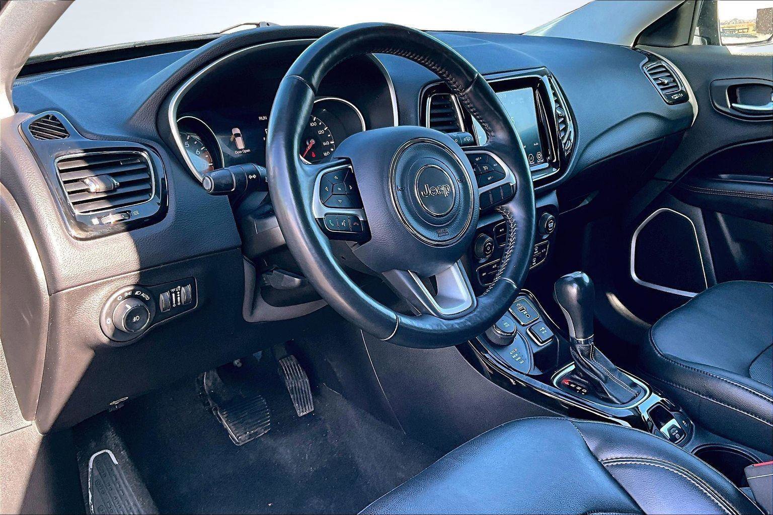 Used 2018 Jeep Compass Limited image 15