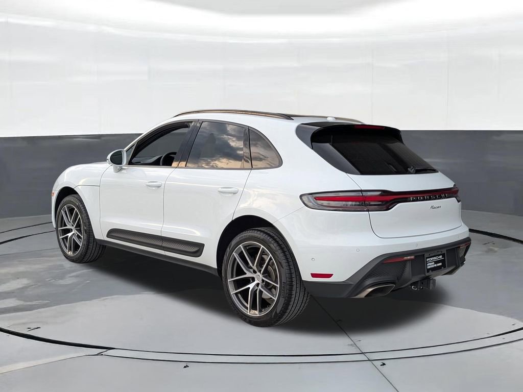 Certified 2025 Porsche Macan Turbo AWD/4WD image 3