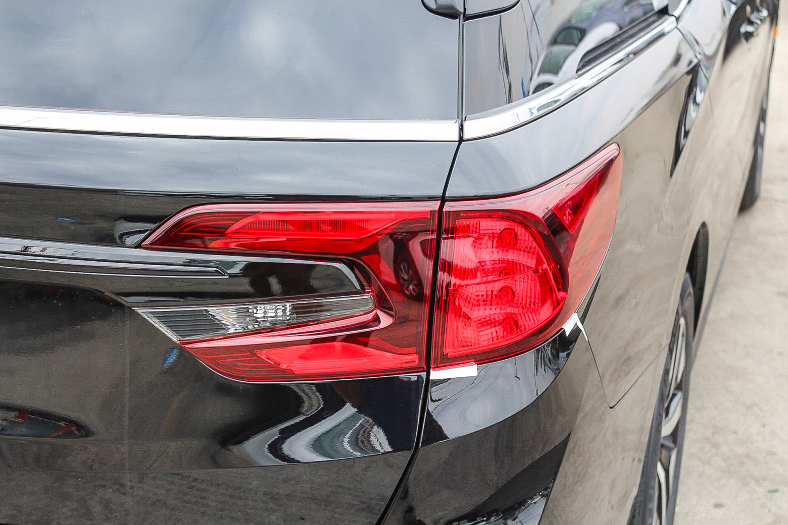 New 2026 Honda Odyssey EX-L image 7