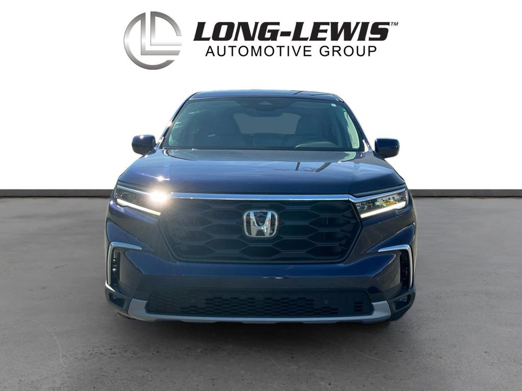 Used 2025 Honda Pilot EX-L image 11