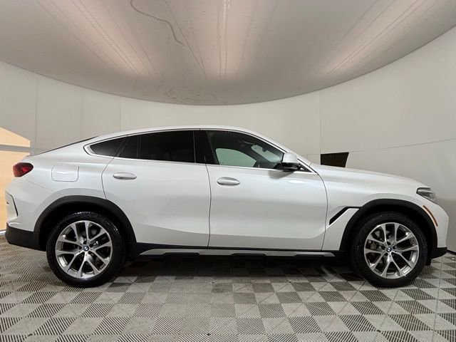 Used 2023 BMW X6 xDrive40i w/ Premium Package image 8