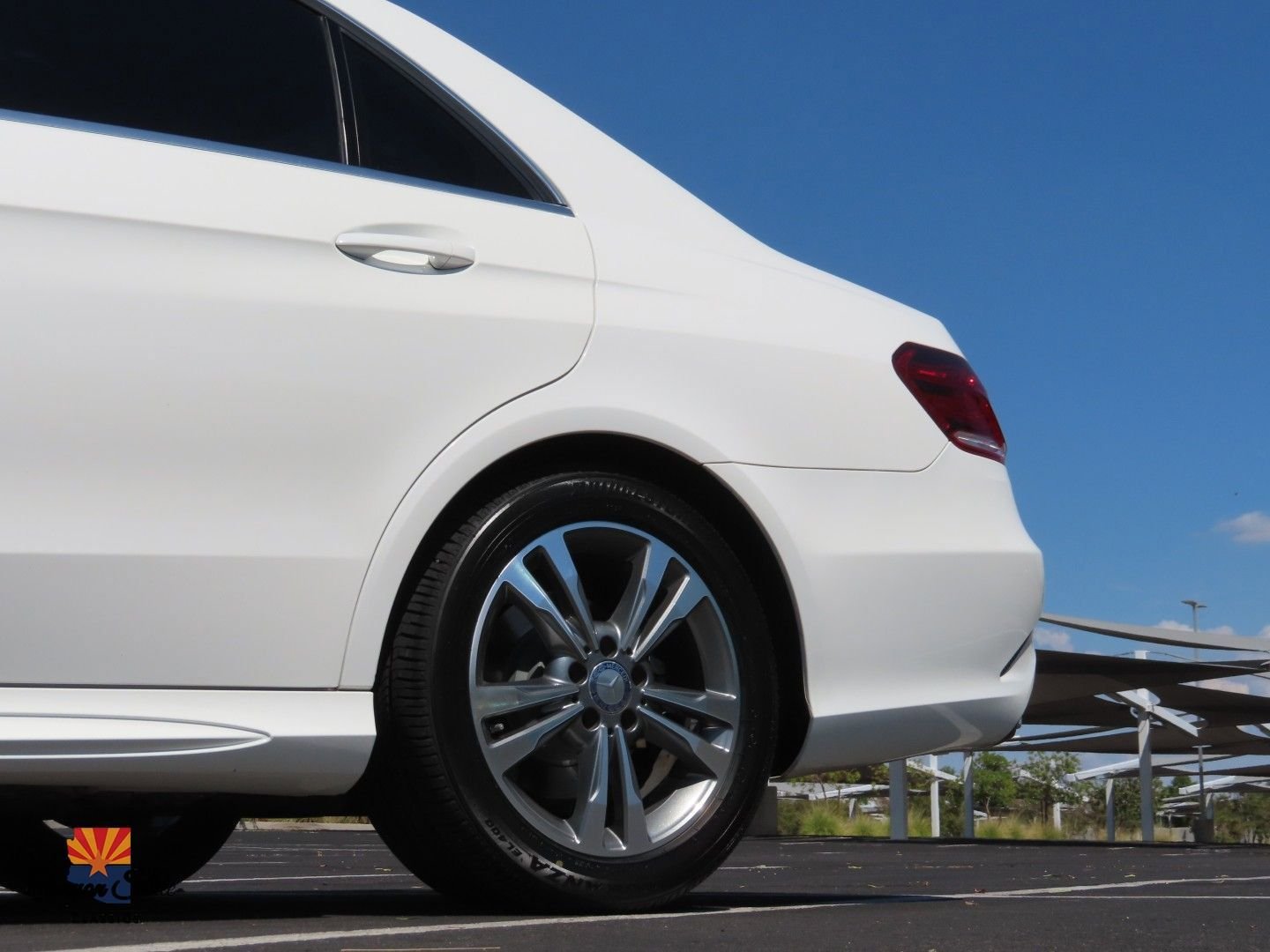 Used 2014 Mercedes-Benz E 250 BlueTEC 4MATIC Sedan image 28