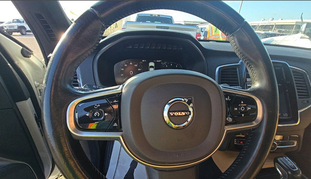 Used 2019 Volvo XC90 T6 Momentum w/ Protection Package Premier AWD/4WD image 13