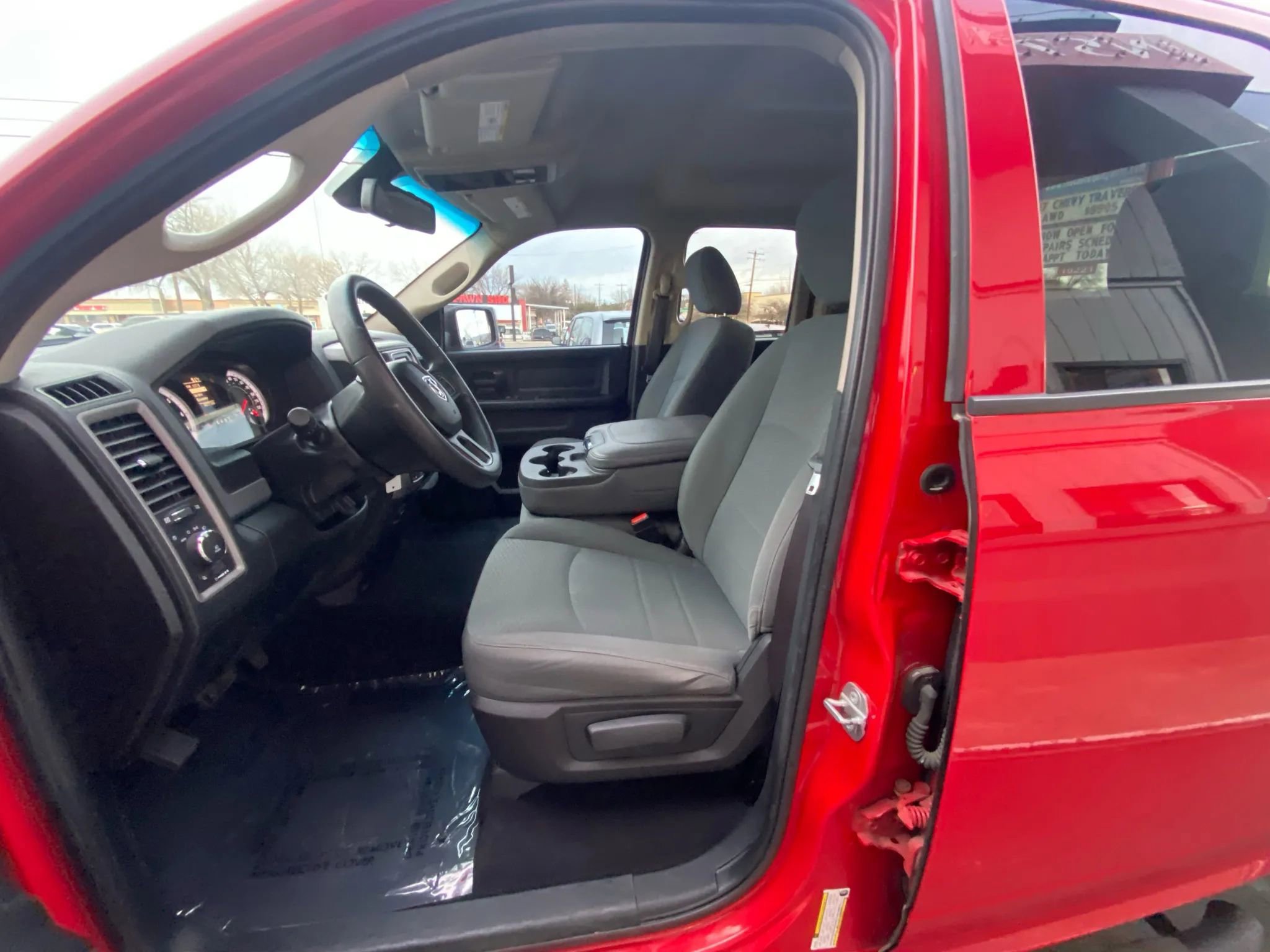 Used 2015 RAM 1500 Express image 8