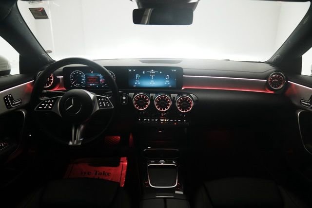 Used 2025 Mercedes-Benz CLA 250 image 41