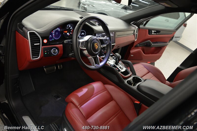Used 2021 Porsche Cayenne S AWD/4WD image 14
