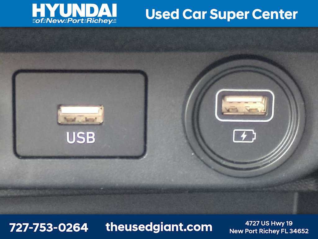 Certified 2023 Hyundai Elantra SE FWD image 20