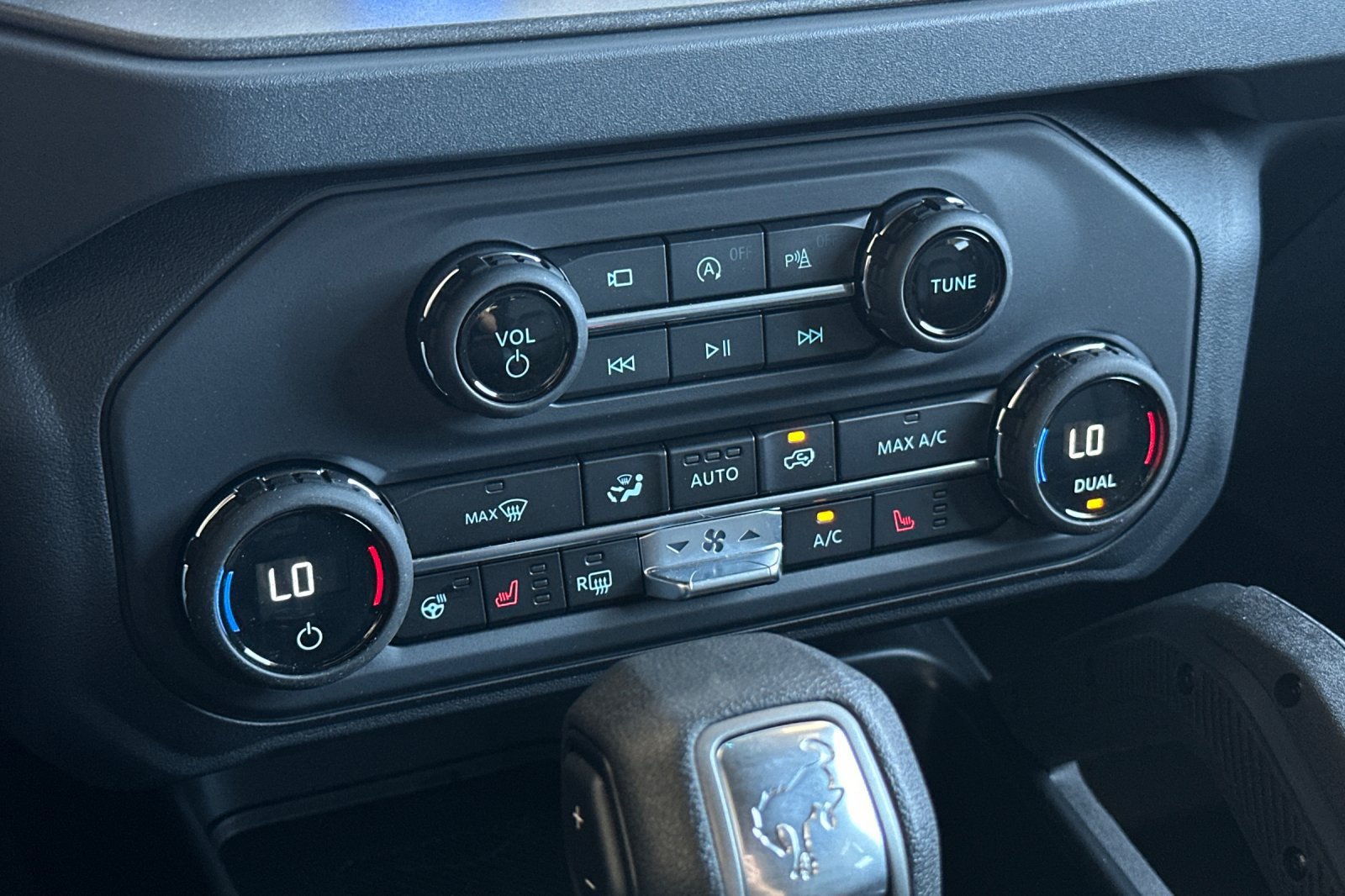 New 2026 Ford Bronco Badlands AWD/4WD image 20