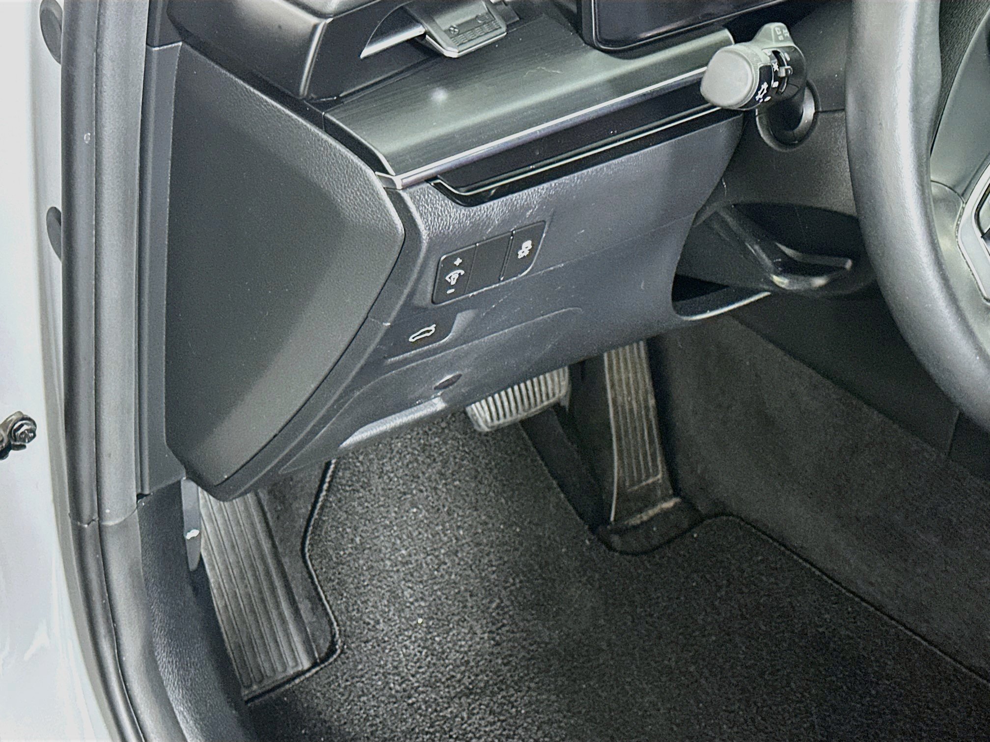 Used 2025 Kia K5 GT-Line w/ GT-Line Premium Package FWD image 17