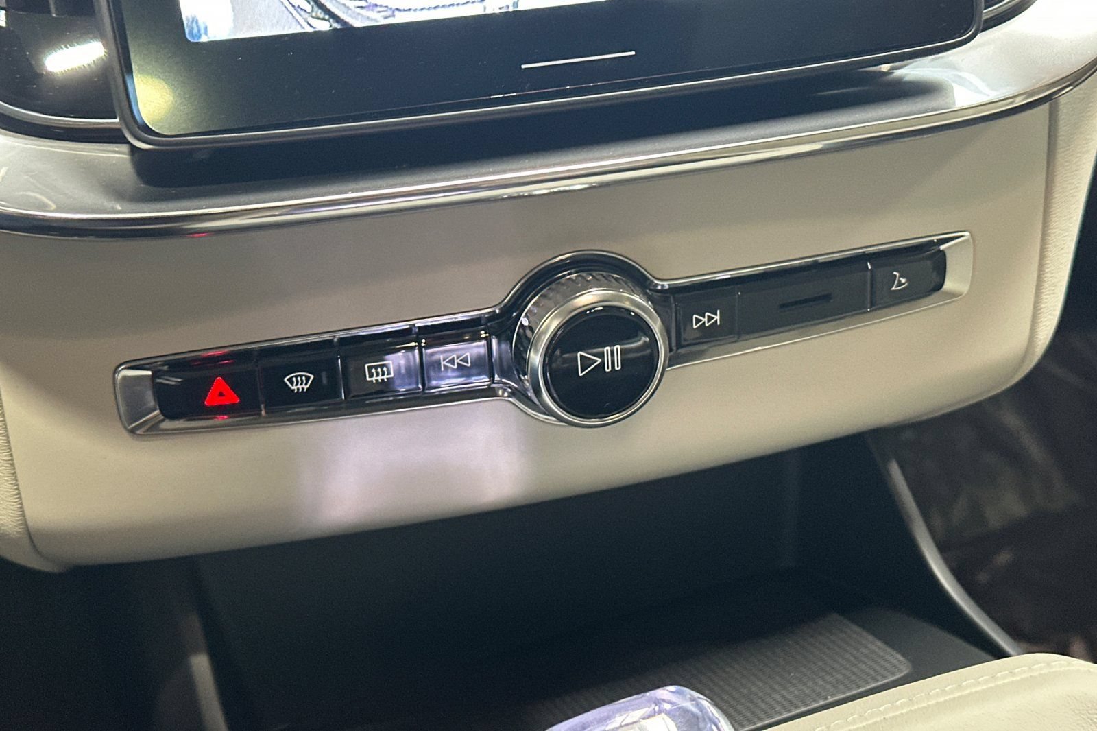 New 2027 Volvo XC90 T8 Ultra AWD/4WD image 24