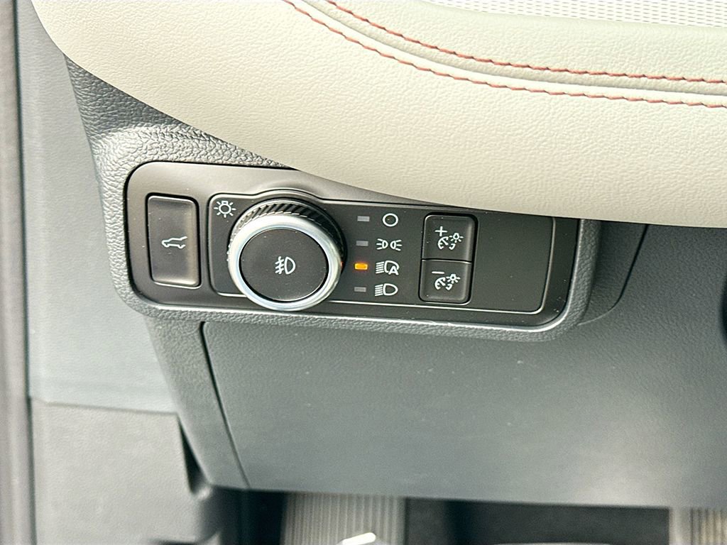 New 2026 Ford Explorer Active w/ Active Comfort Package image 28