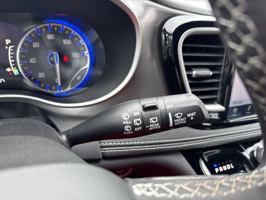 New 2026 Chrysler Pacifica Select AWD/4WD image 14