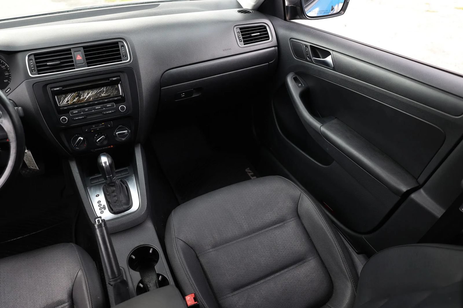 Used 2012 Volkswagen Jetta SE FWD image 14