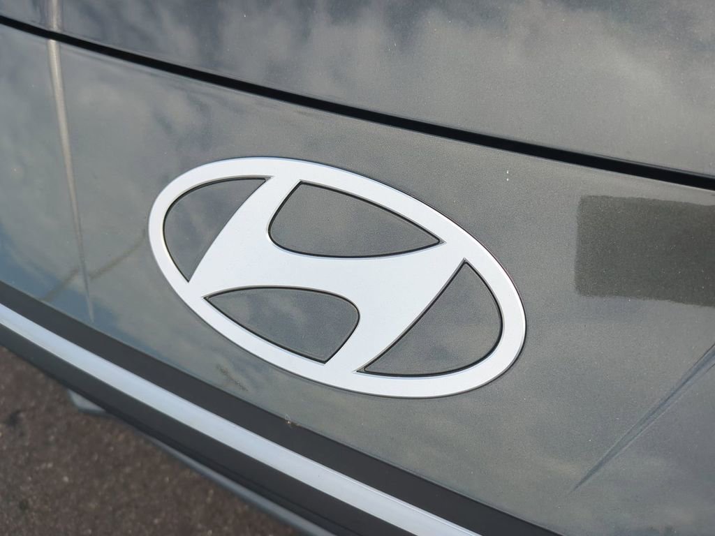 New 2026 Hyundai Elantra Sport image 13