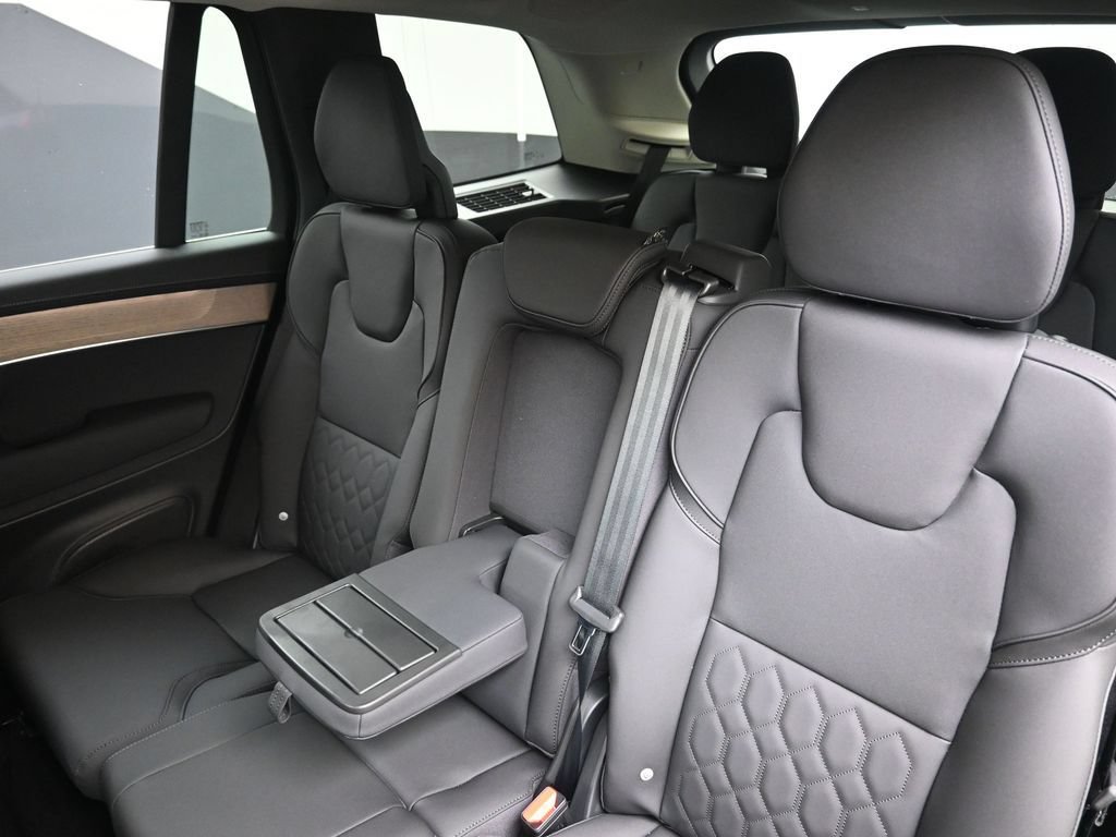 New 2026 Volvo XC90 B6 Plus w/ Protection Package Premier AWD/4WD image 22
