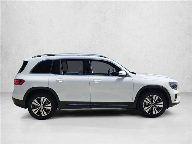Used 2026 Mercedes-Benz GLB 250 image 4