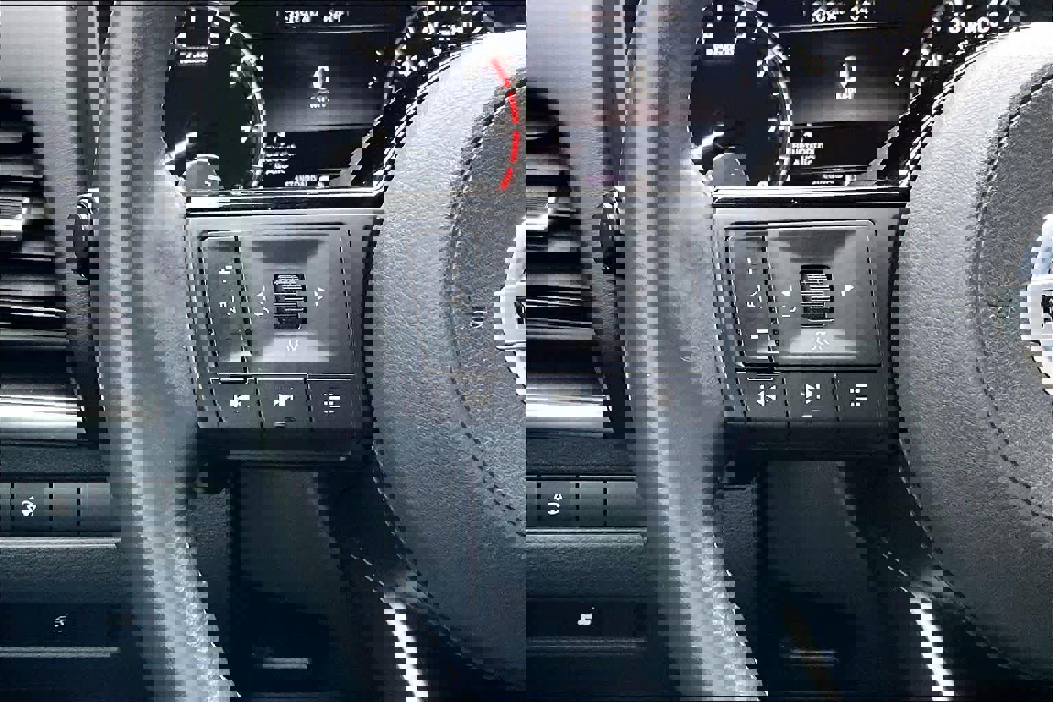 Used 2021 Nissan Rogue SV w/ Premium Package image 24