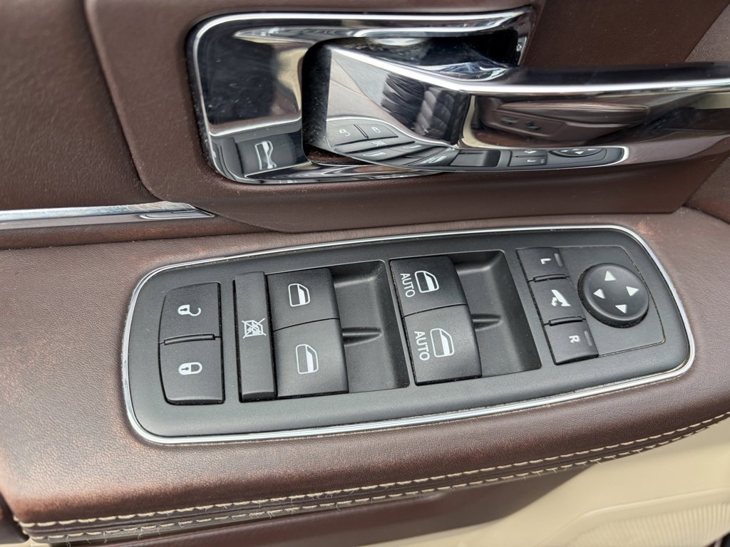 Used 2015 RAM 3500 Laramie Longhorn image 10