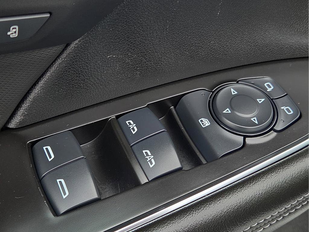 Used 2024 Buick Envision Preferred AWD/4WD image 11