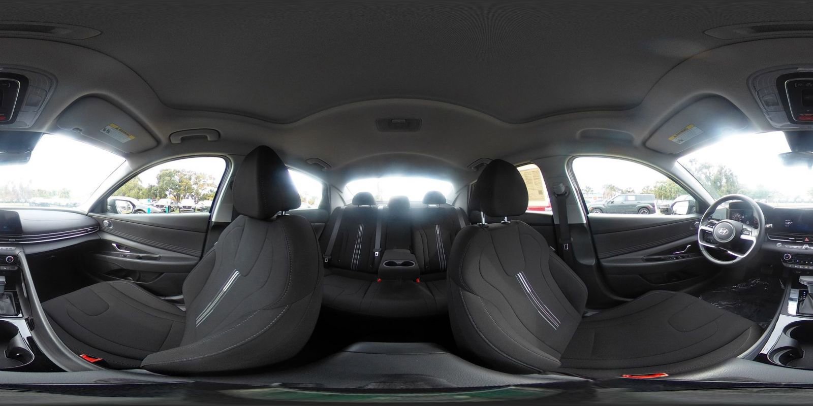 Used 2025 Hyundai Elantra SEL image 43