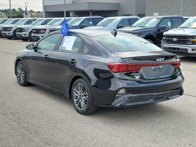 Used 2023 Kia Forte GT-Line w/ GT-Line Premium Package FWD image 3