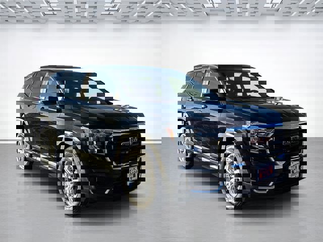 Used 2024 GMC Terrain SLE image 2