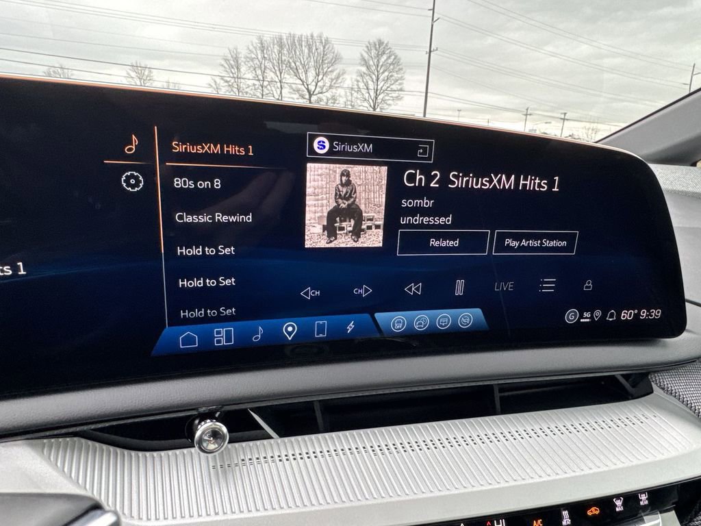 New 2026 Cadillac Optiq Luxury 2 image 16