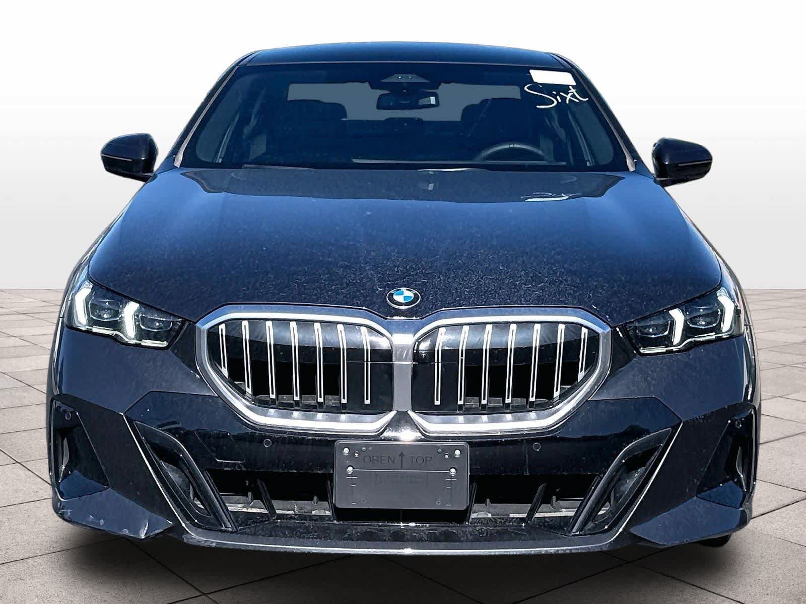 Used 2026 BMW 530i RWD image 2