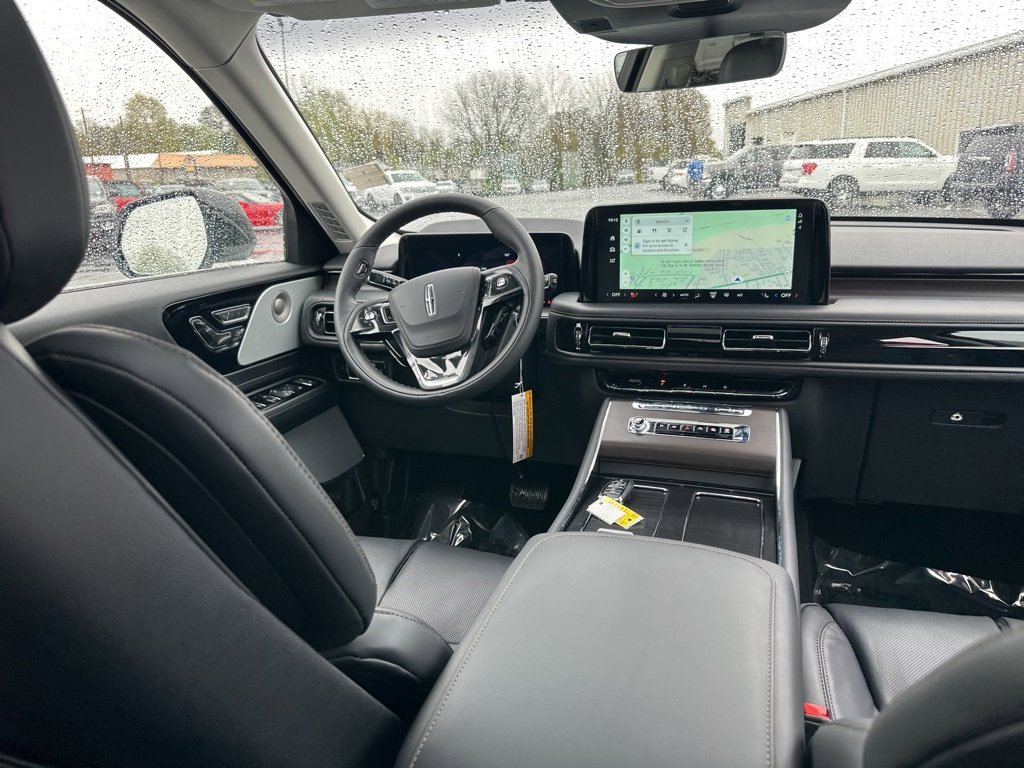 New 2025 Lincoln Aviator Reserve w/ Equipment Group 201A image 15