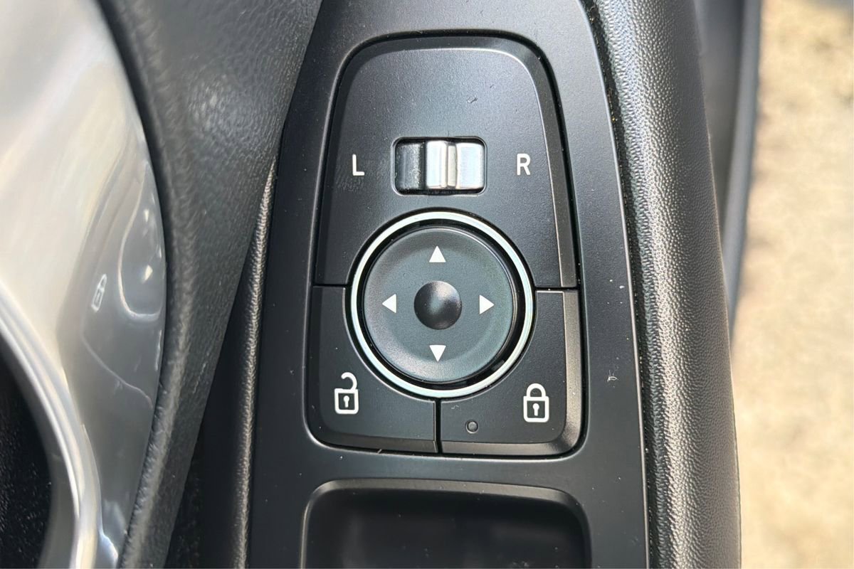 Used 2023 Hyundai Sonata Blue image 37