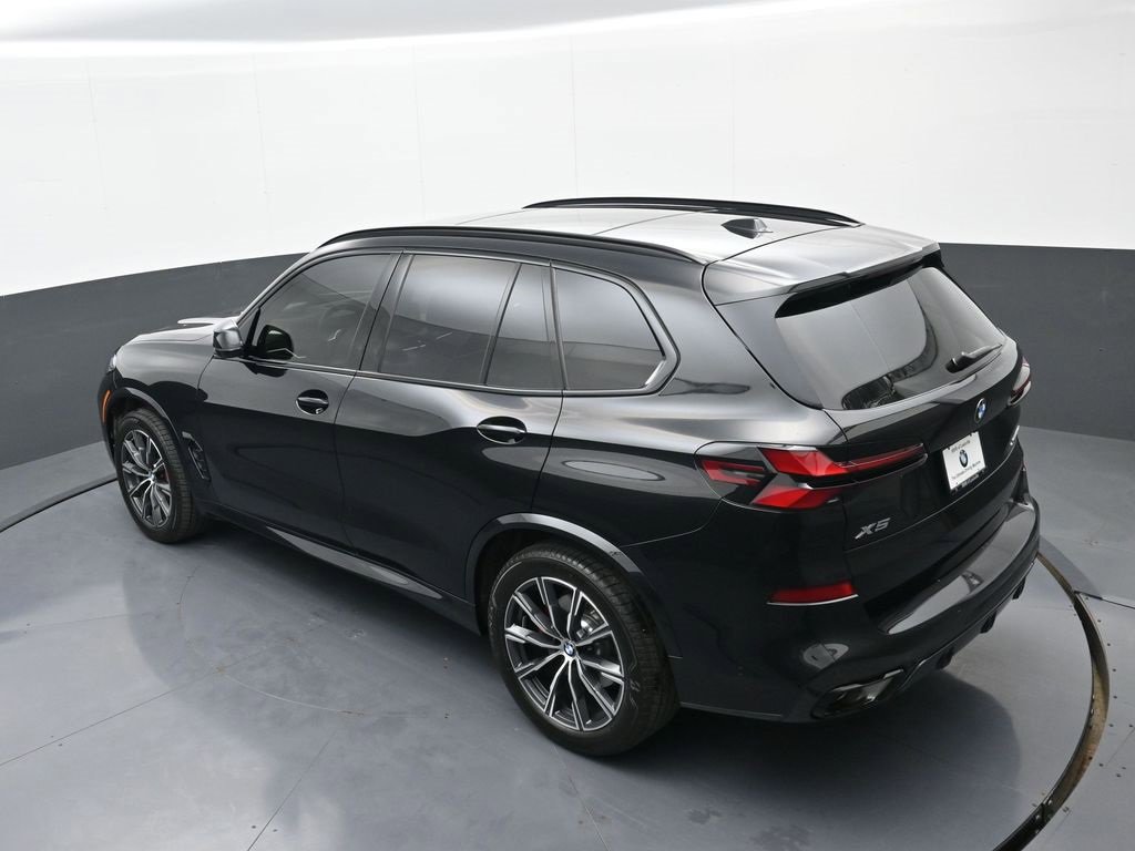 Used 2026 BMW X5 xDrive40i w/ M Sport Package image 36