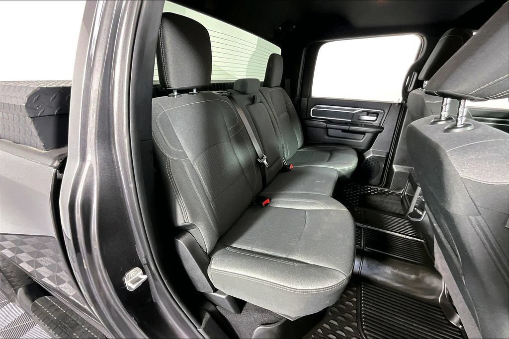 Used 2021 RAM 3500 Big Horn w/ Night Edition AWD/4WD image 27
