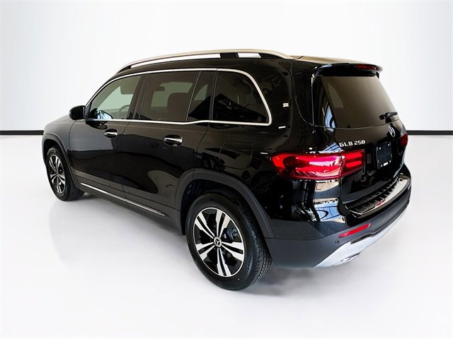 New 2025 Mercedes-Benz GLB 250 4MATIC image 3