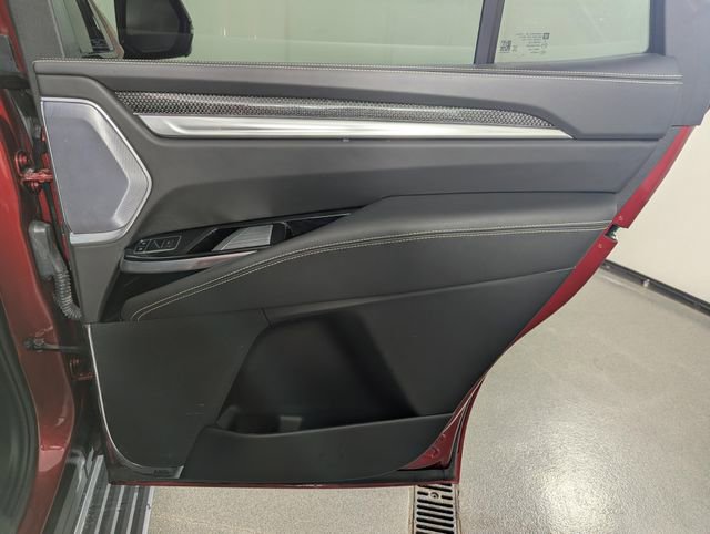 Used 2025 Cadillac Escalade V image 26