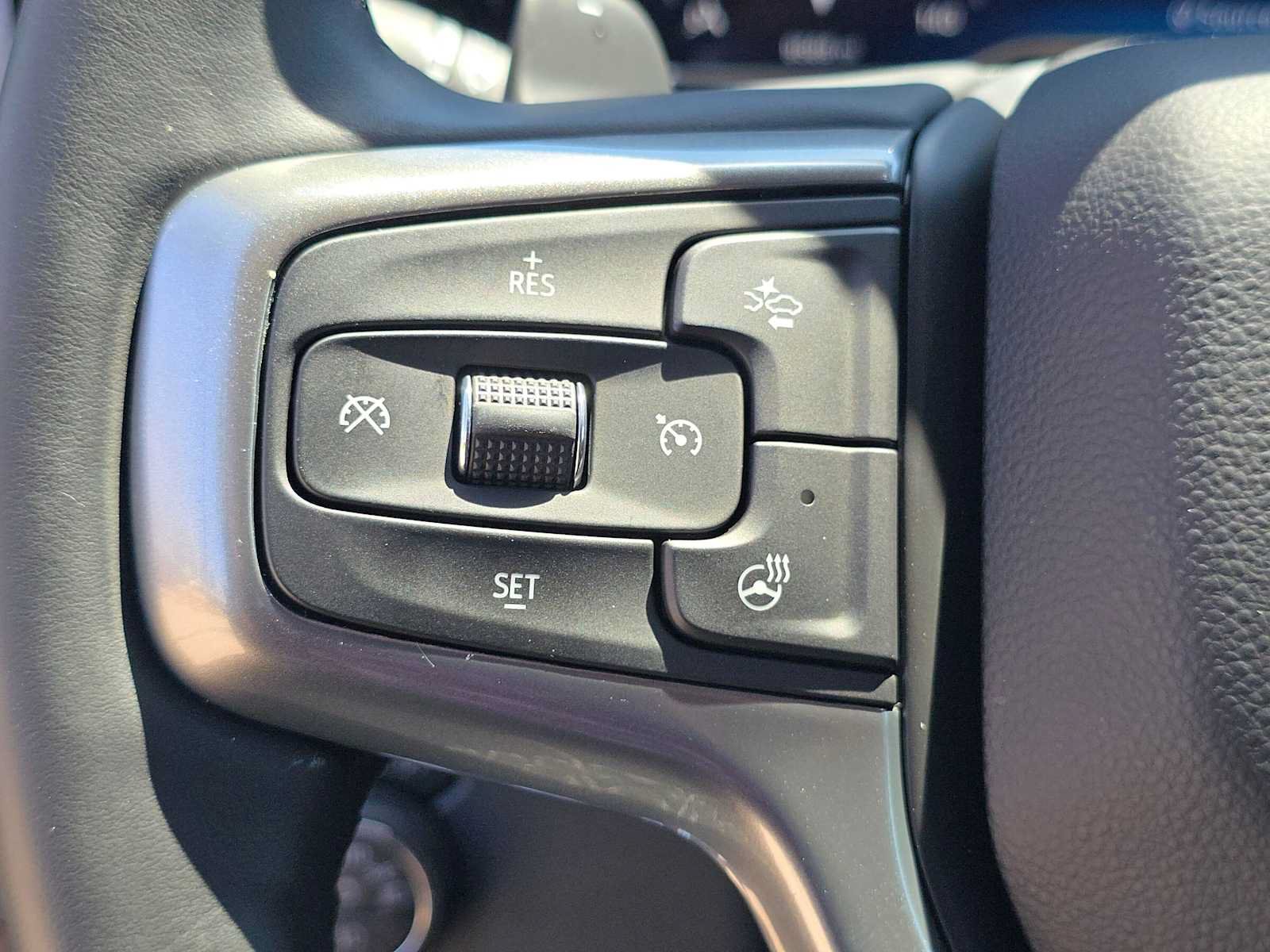Used 2025 Chevrolet Silverado 1500 LT Trail Boss w/ Convenience Package II AWD/4WD image 28