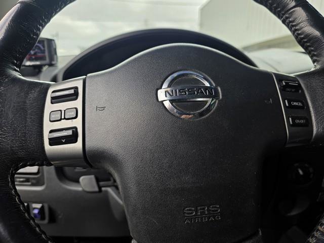 Used 2011 Nissan Titan S AWD/4WD image 12