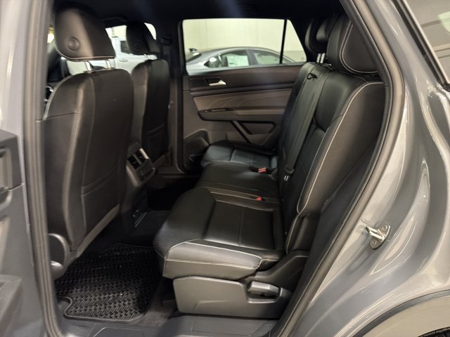 Used 2022 Volkswagen Atlas Cross Sport SE FWD image 22