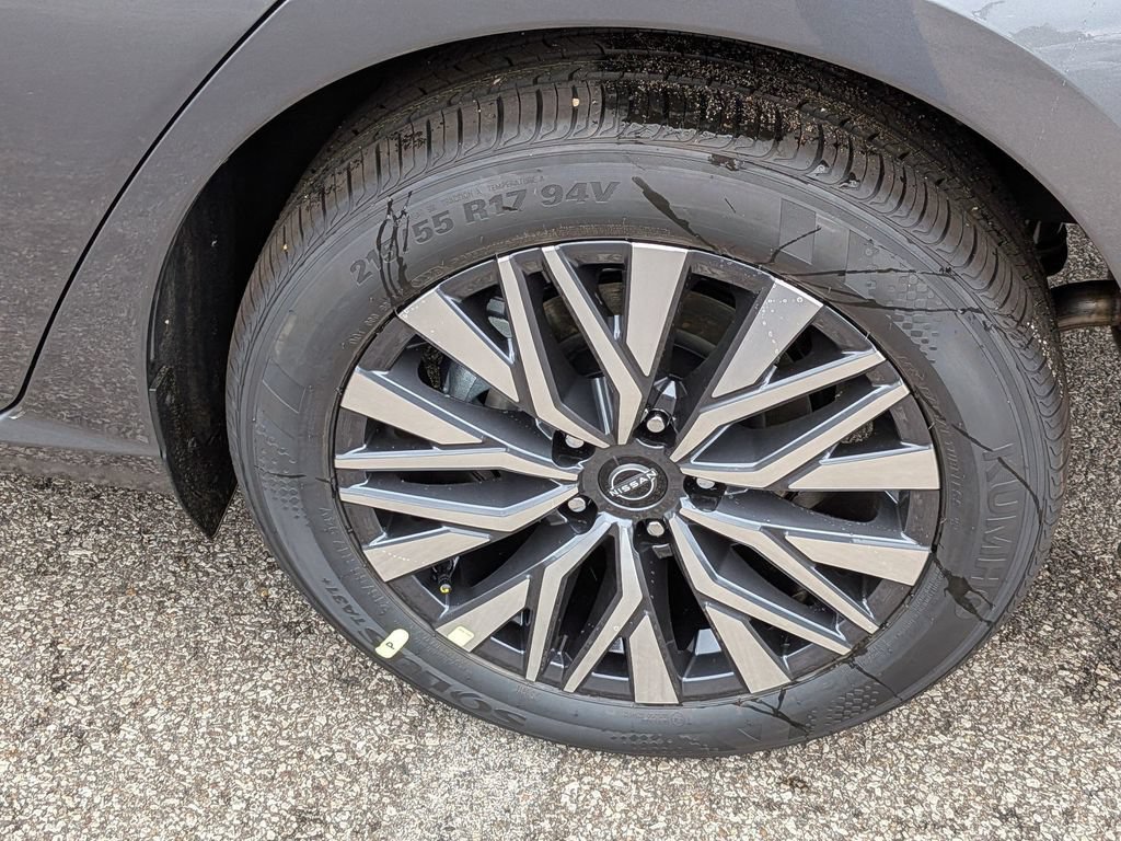 New 2026 Nissan Altima 2.5 SV AWD/4WD image 12