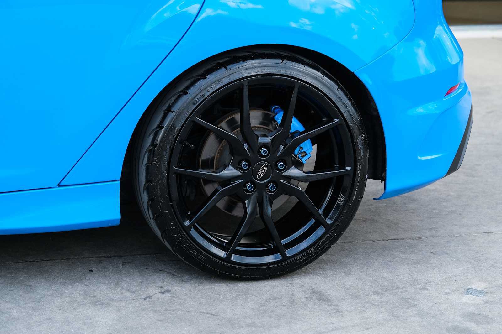 Used 2017 Ford Focus RS AWD/4WD image 25