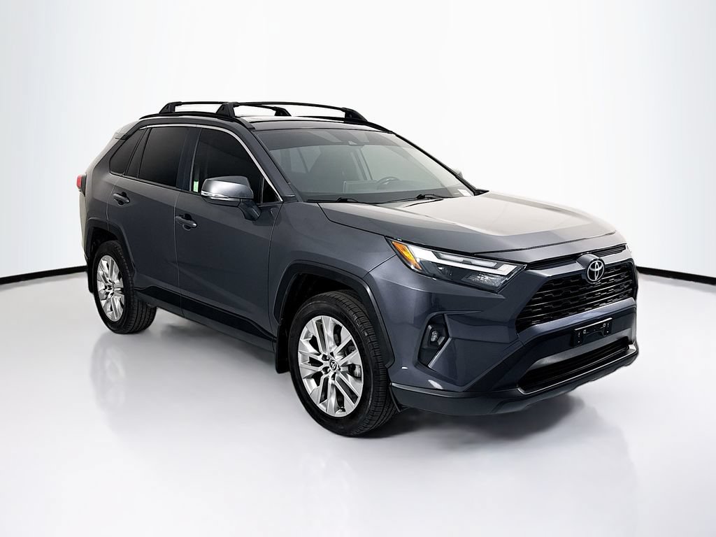 Used 2023 Toyota RAV4 XLE Premium FWD image 3