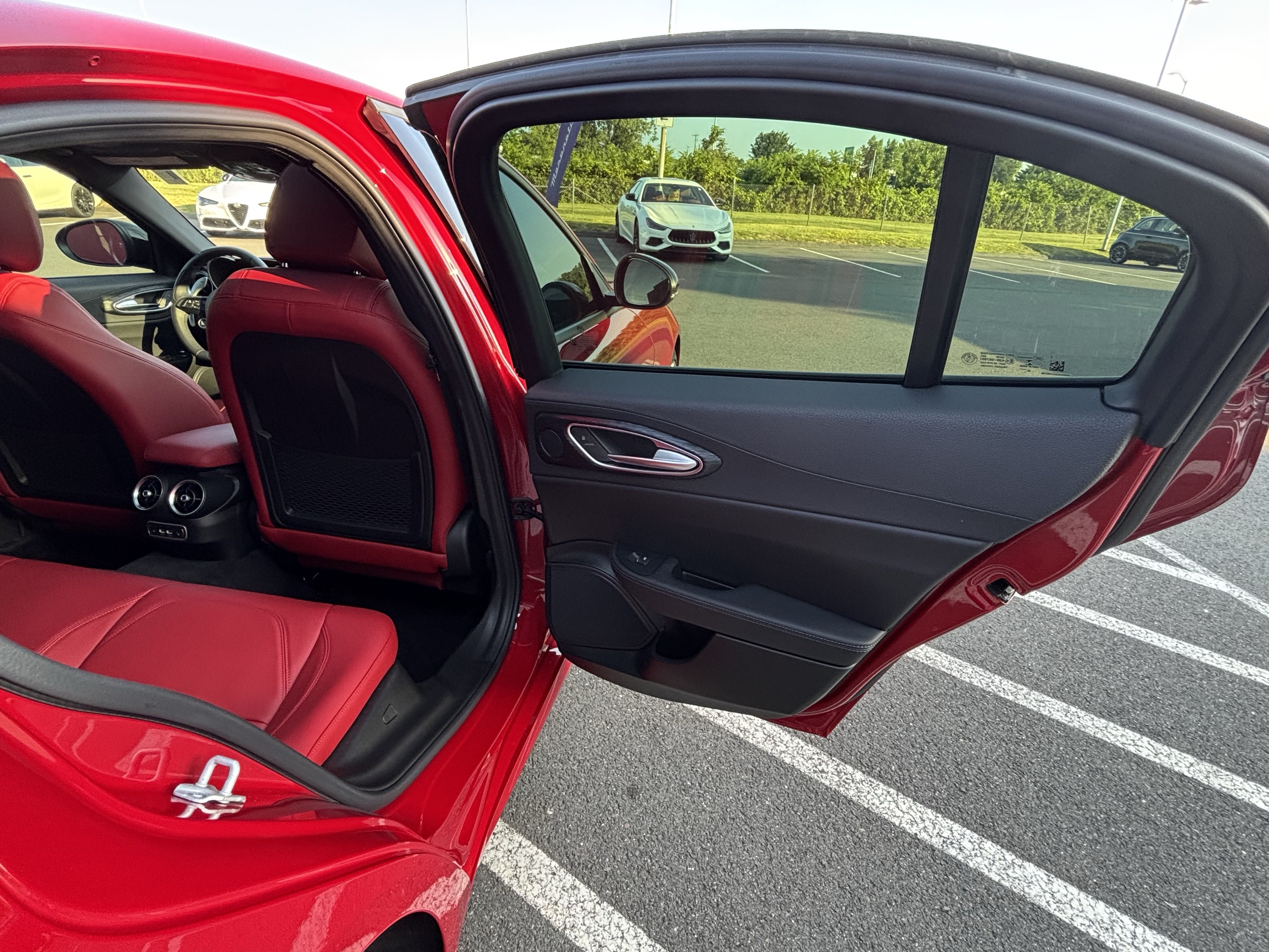 Certified 2024 Alfa Romeo Giulia Sprint RWD image 42