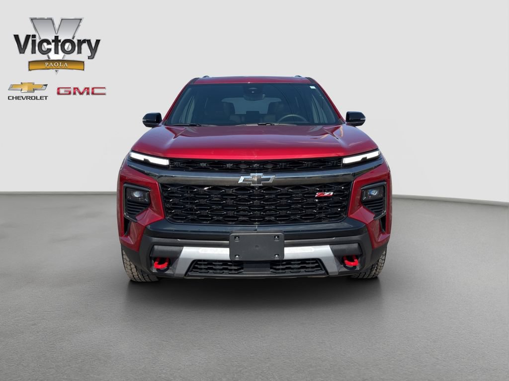 Used 2026 Chevrolet Traverse Z71 w/ Driver Confidence Package AWD/4WD image 2