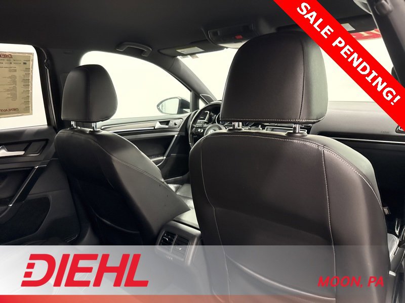 Used 2017 Volkswagen Golf R 4-Door image 11