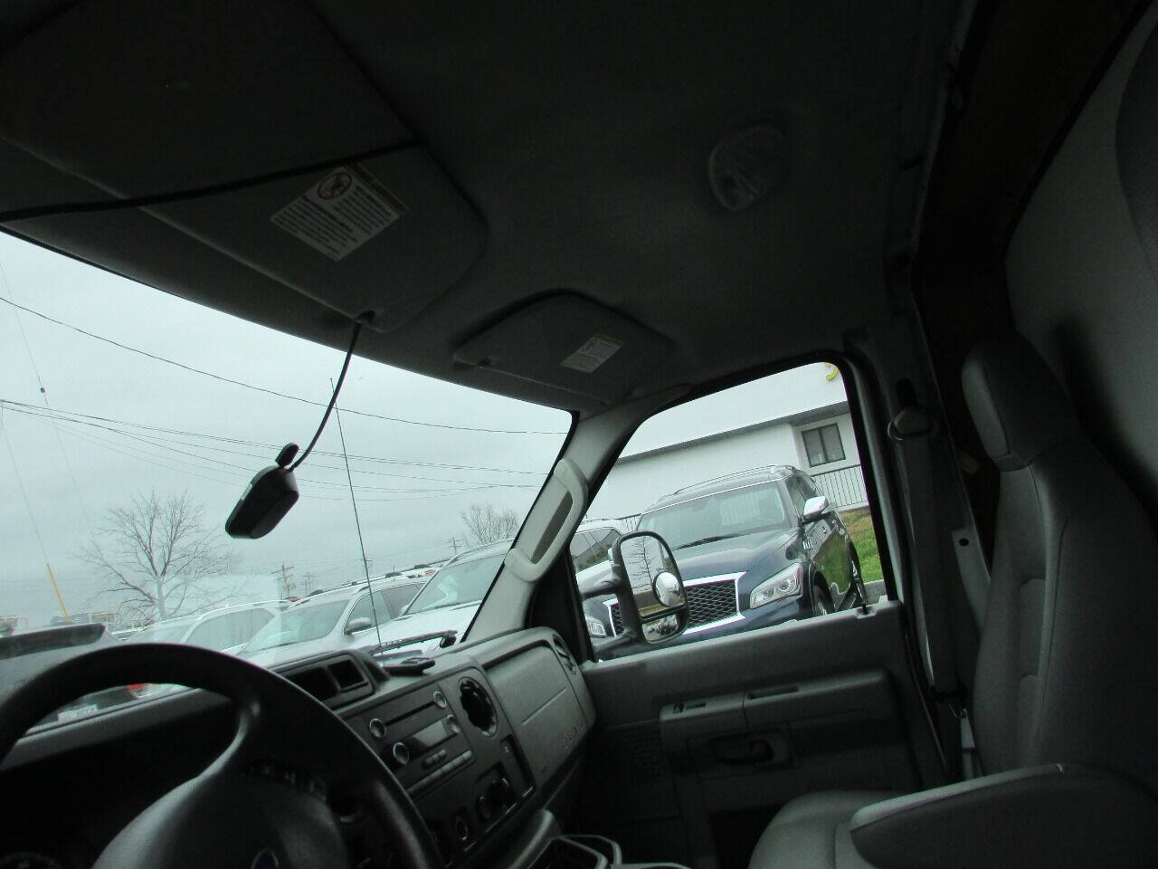Used 2012 Ford E-450 and Econoline 450 Super Duty w/ PWR Locks & Windows Group RWD image 13