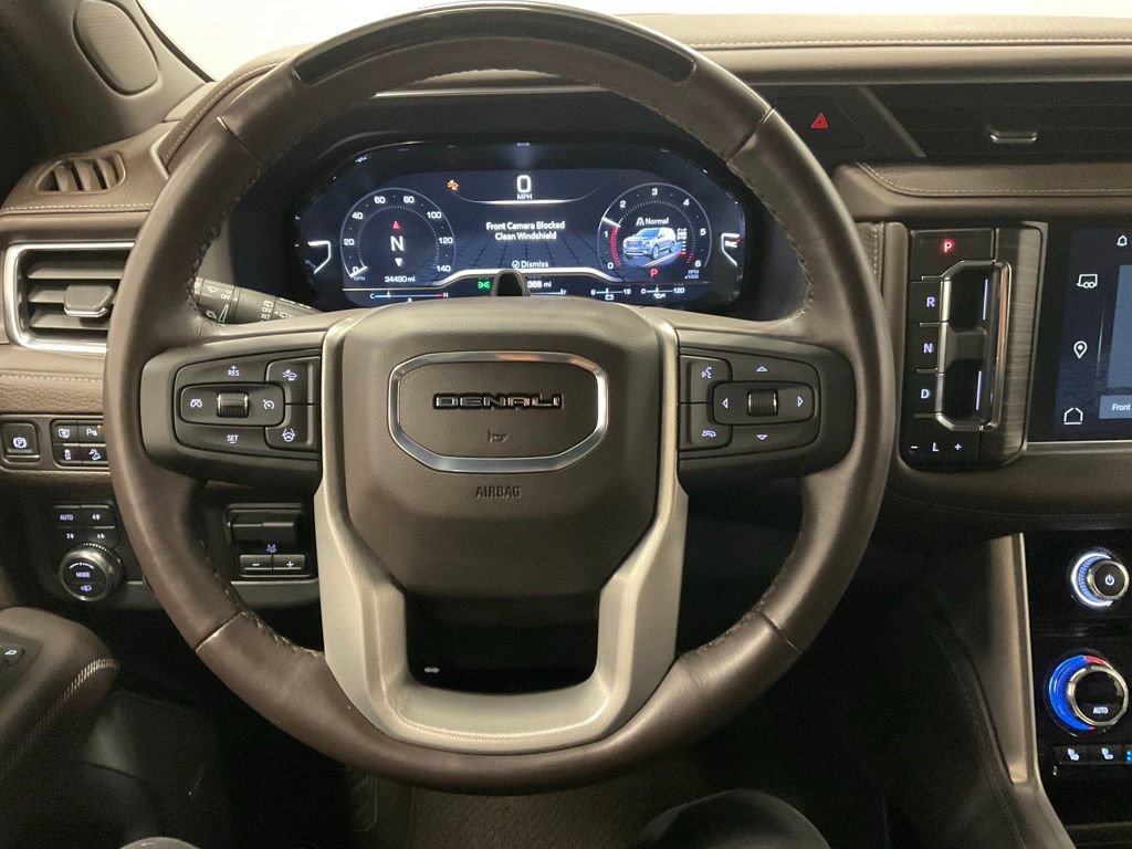 Used 2024 GMC Yukon XL Denali w/ Denali Reserve Package AWD/4WD image 6