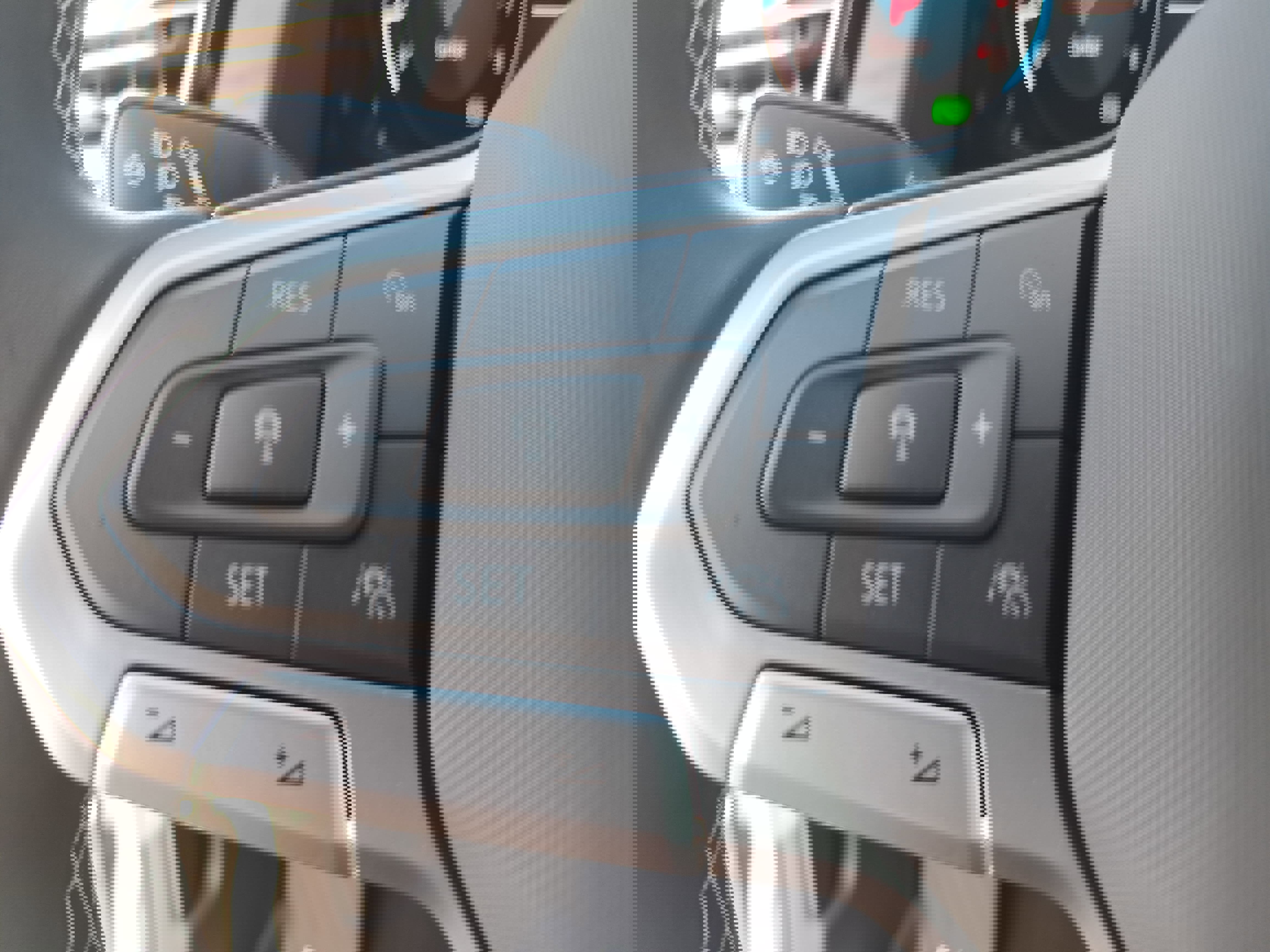 New 2026 Volkswagen Atlas SE image 18